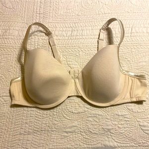 Cacique 46C Cotton Tshirt Bra